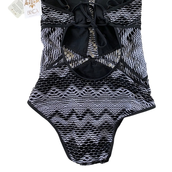BECCA Aurora High Neck Crochet Lace Swimsuit S NWT - Picture 7 of 13
